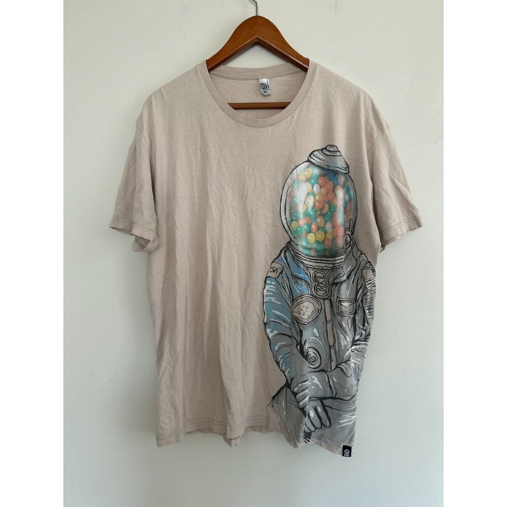 DBH Tee T-Shirt with astronaut bubble gum hat cotton Size XLarge - Picture 2 of 10